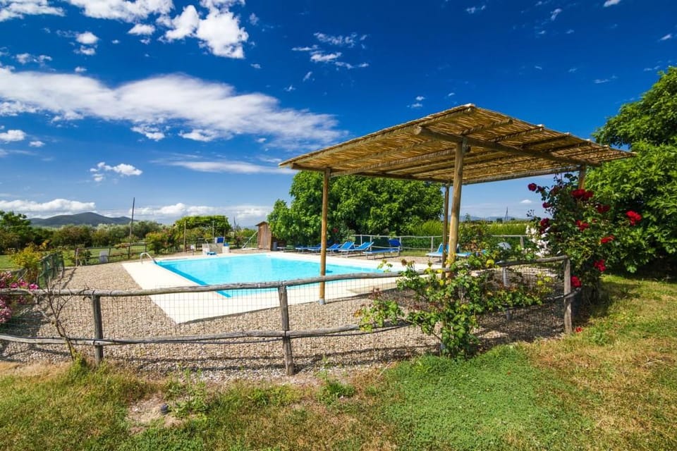 Agriturismo Il Roseto Hotel in Tuscany