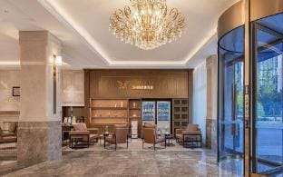 Vienna International Hotel Classic Taizhou Linhai Linghu Scenic Hotel in Zhejiang