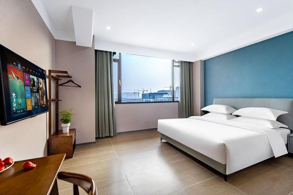 Mahatton Holiday Hotel (Yangzhou Slender West Lake Road Branch) Hotel in Jiangsu
