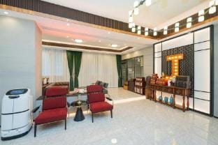 JAMES JOYCE COFFETEL( Shanghai Global Harbor Huashida Hotel) Hotel in Shanghai