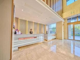 Lavande Hotel (Huzhou Changxing Taihu Avenue) Hotel in Suzhou
