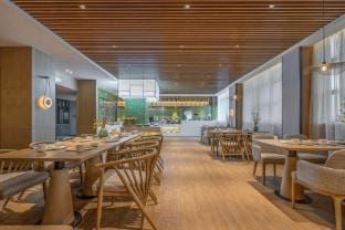 Jinhua Paris Designer Resort Hotel (Jinhua World Trade City Plaza Branch) Hotel in Zhejiang