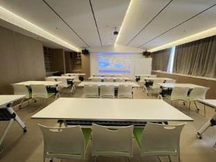Jifen International Hotel (Qingtian High-speed Railway Station) Hotel in Zhejiang