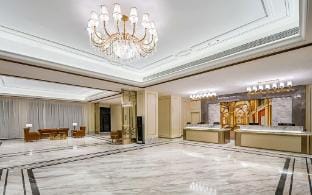 Vienna International Hotel (Lianshui Yanhuang Avenue Lianshui Middle School) Hotel in Jiangsu