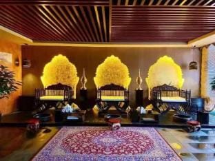 Elong R.YUN Hotel (Huainanzhan High School Wuyue Square) Hotel in Jiangsu