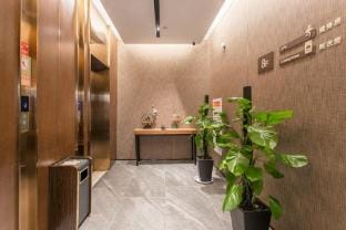 Home Inn Hotel (Linyi International Airport Wuyue Plaza) Hotel in Jiangsu