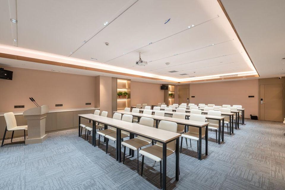 Lavande Hotel (Shuyang Central Mall Yingbin Avenue) Hotel in Jiangsu