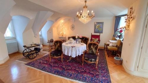 Hotel zum Riesen - alteste Furstenherberge Deutschlands Hotel in Hesse
