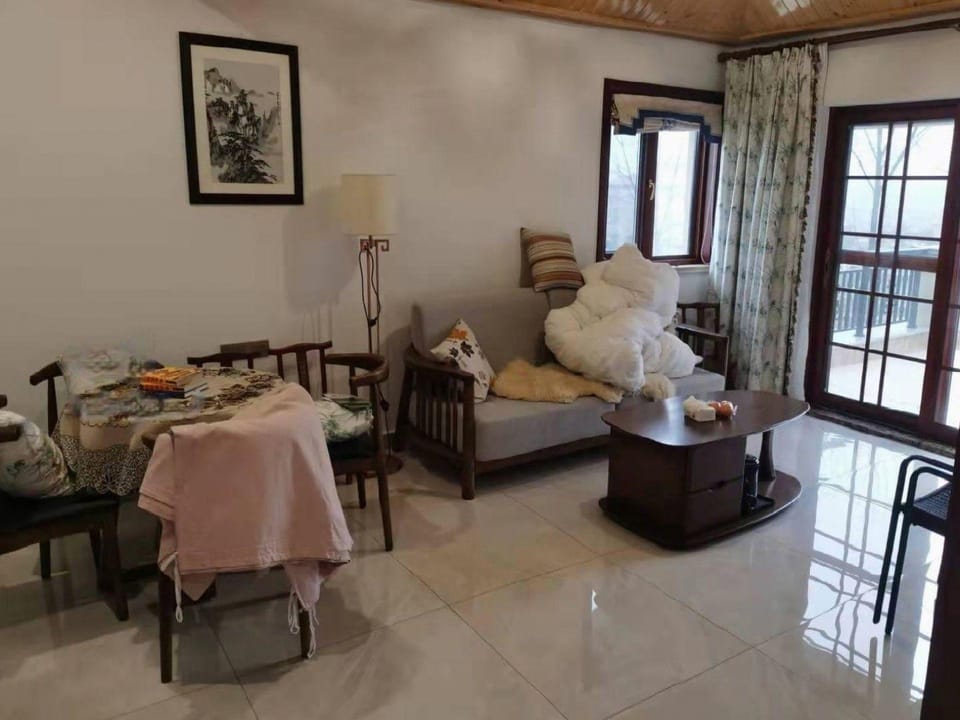 Blue sky and white clouds homestay Hotel in Zhejiang