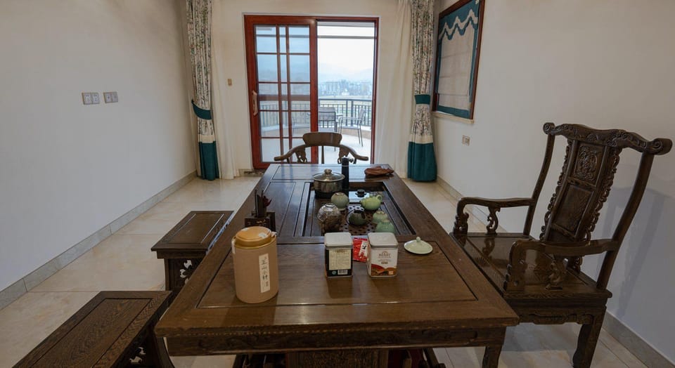 Blue sky and white clouds homestay Hotel in Zhejiang