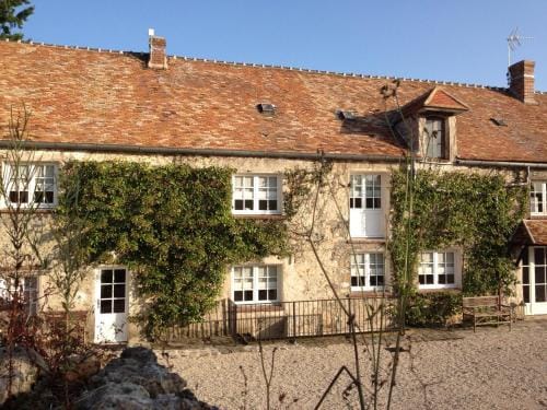 Moulin de Vilgris Hotel in Île-de-France
