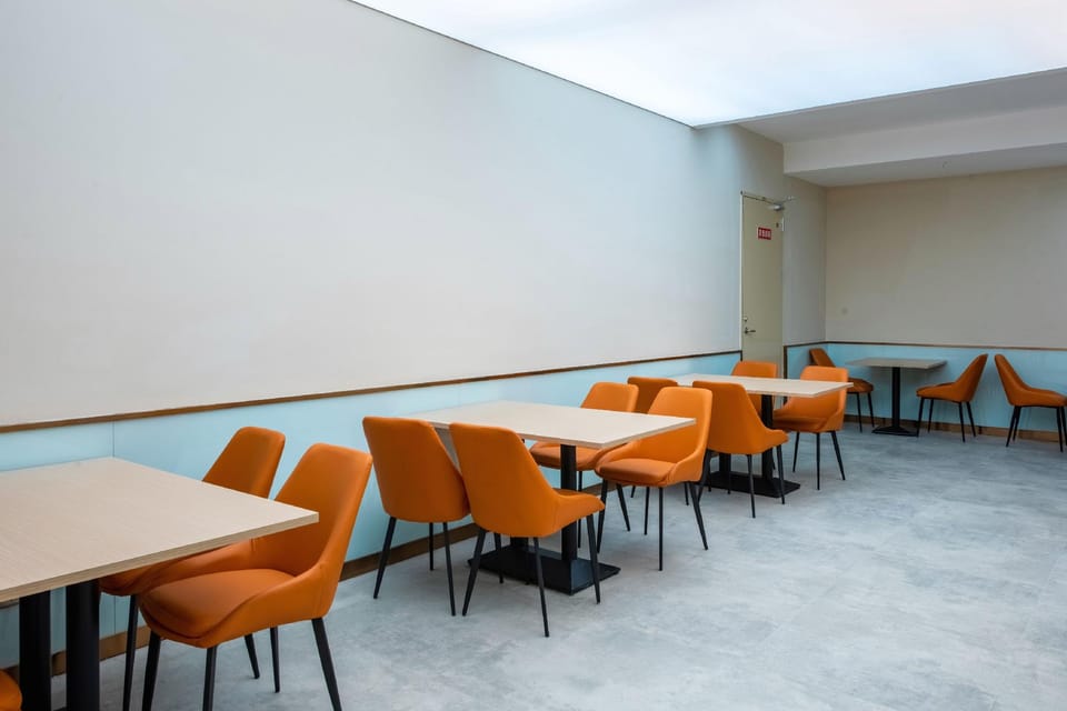 Nanjing Xinjiye Weiyi Hotel (Shuyang Square Taishan New Village Subway Station) Hotel in Nanjing