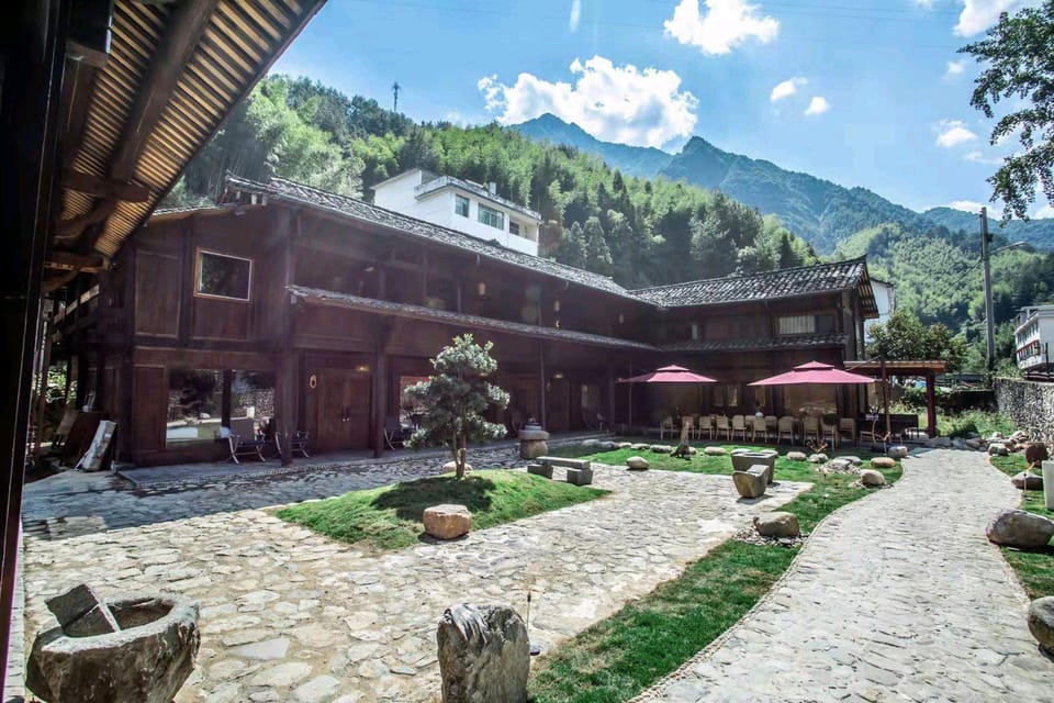 Xiangchuang Yanqi Homestay Hotel in Zhejiang
