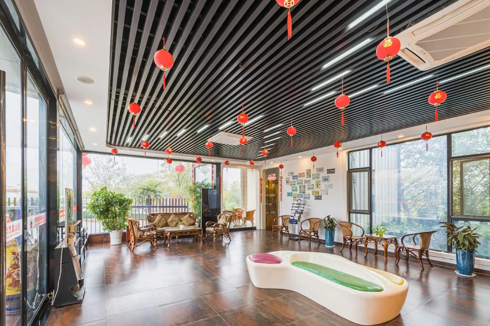 Tangshan Hot Springs RV Camp Hotel in Nanjing