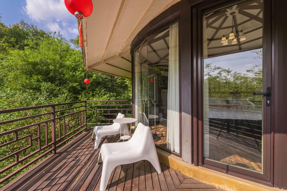 Tangshan Hot Springs RV Camp Hotel in Nanjing