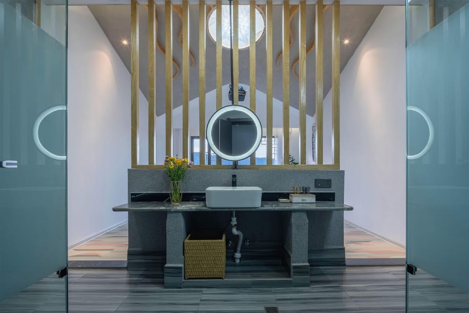 Tricolor Gate Inn Hotel in China