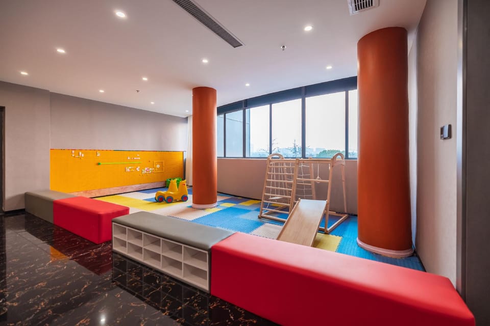 Yangzhou Yuanxuan Hotel (Slender West Lake) Hotel in Jiangsu