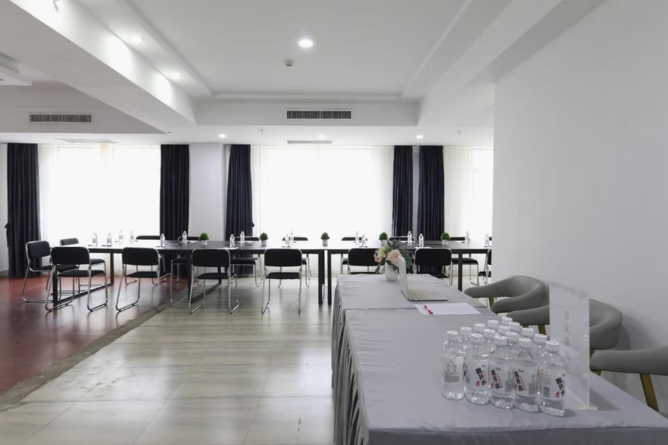 Linyi Baihong Jintang Business Hotel Hotel in Jiangsu