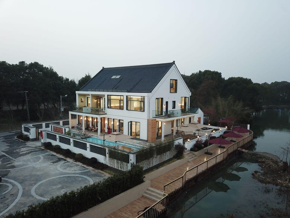 Linli Yulan Lake No.1 Homestay Hotel in Shanghai
