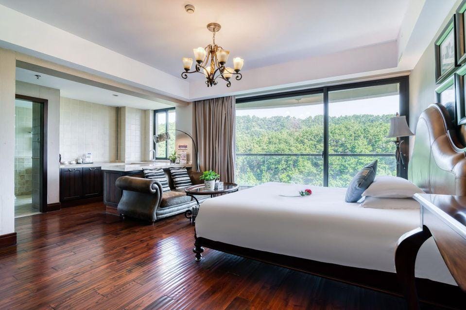 Qiandao Lake Ying Lake Resort Apartment Hotel in Hangzhou