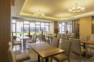 International Film and Television Exchange Center，Communication University of Zhejiang Hotel in Zhejiang