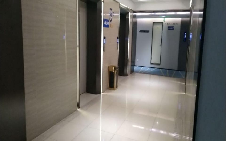 Starway Hotel (West Exit of Xuzhou High Speed Railway Station) Hotel in Jiangsu