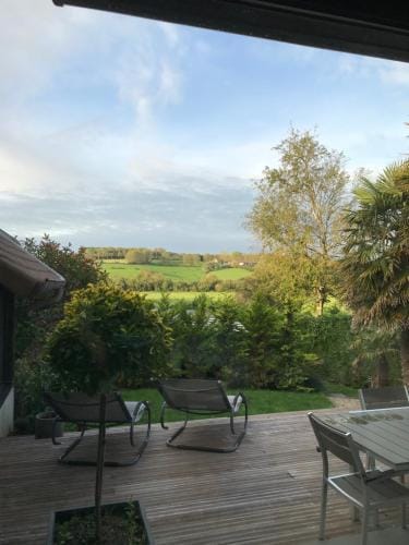 Akoa Villa Hotel in Hauts-de-France