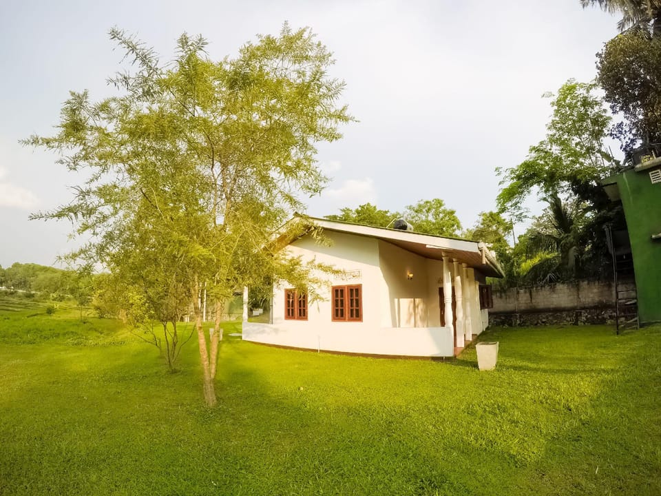 Horahena Farm Stay Hotel in Western Province