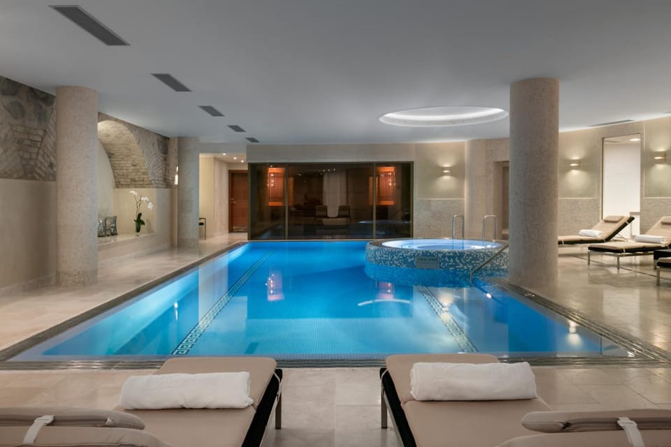 Grand Hotel Vilnius, Curio Collection by Hilton Hotel in Vilnius