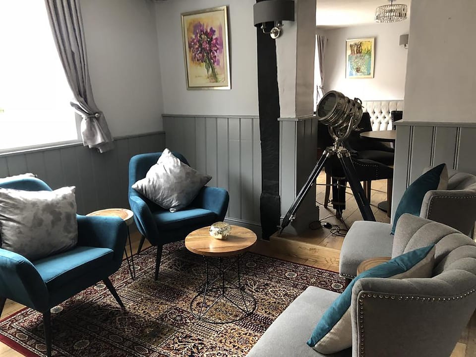 The Kings Head Hotel in Test Valley District