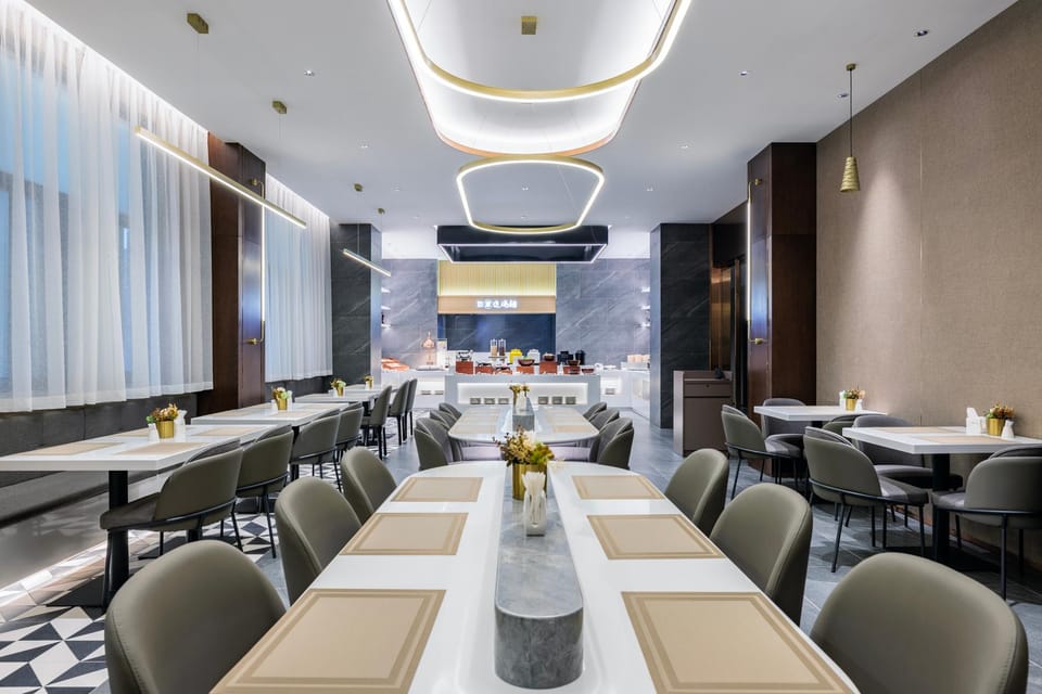 Home Inn Plus Changzhou Dinosaur Park Olympic Sports Center Shimin Plaza Metro Station Hotel in Suzhou