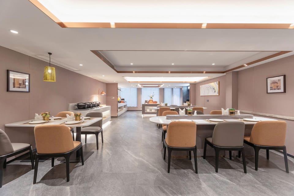 Home Inn Plus Kunshan Municipal Government Hotel in Shanghai