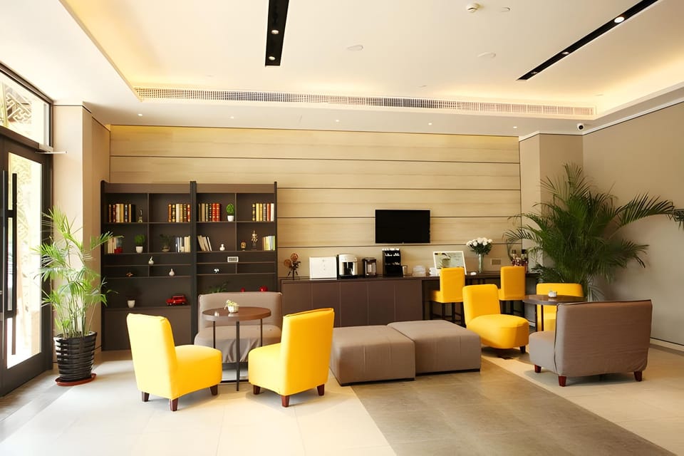 Home Inn Plus Kunshan Beimen Road Jiufang City Hotel in Shanghai