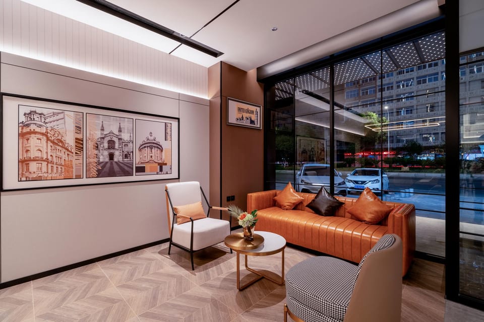 Home Inn Plus Zhangjiajie Tianmen Mountain Scenic Area Hotel in Hubei