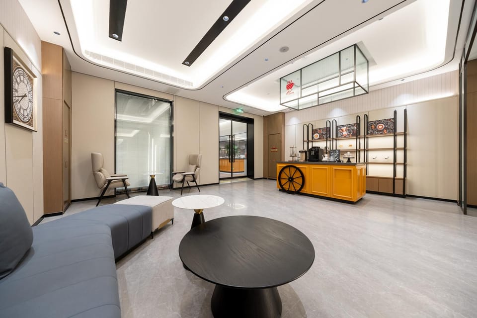 Home Inn Plus Tianjin West Railway Station Changjiang Avenue Xiyuehui Hotel in Tianjin