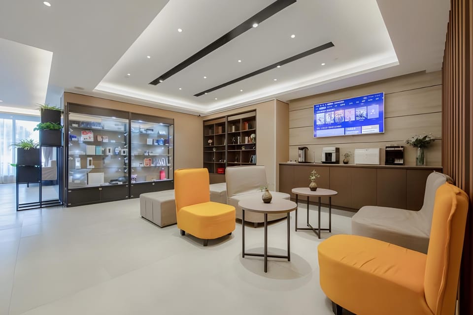Home Inn Plus Danyang Eyewear Industrial Park High-speed Railway Station Hotel in Jiangsu