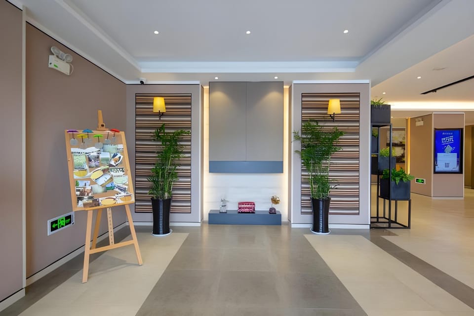 Home Inn Plus Danyang Eyewear Industrial Park High-speed Railway Station Hotel in Jiangsu