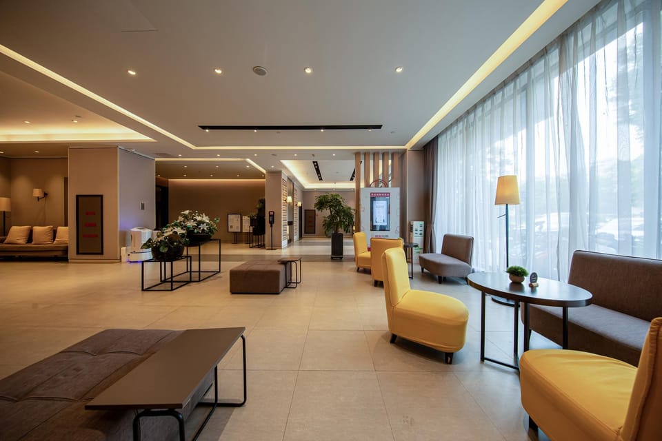 Home Inn Plus Changzhou Dinosaur Park Wanda Plaza Hotel in Suzhou