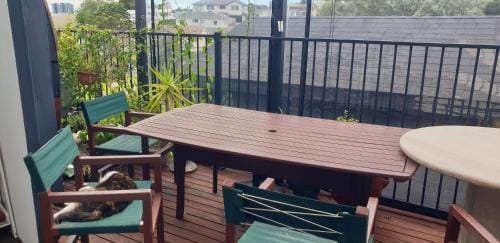 Private cabin Close to airport Hotel in Auckland