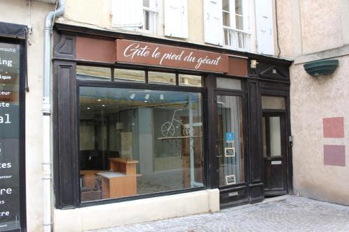 Gite le pied du geant - Local securise pour les velos Hotel in Provence-Alpes-Côte d'Azur