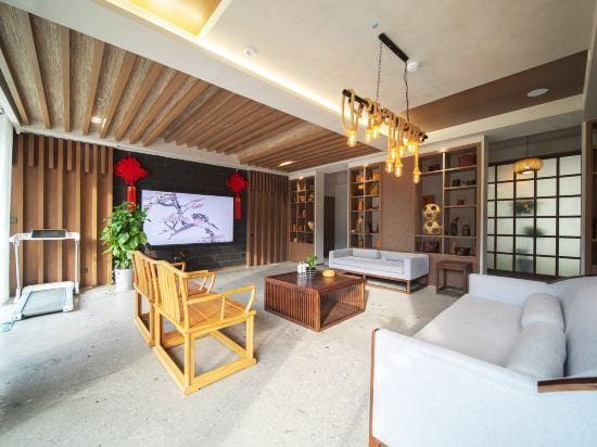 Anji Yunying Designer Private Soup Hot Spring Resort Villa Hotel in Zhejiang
