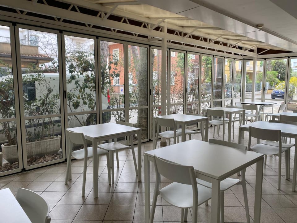 Bar/lounge