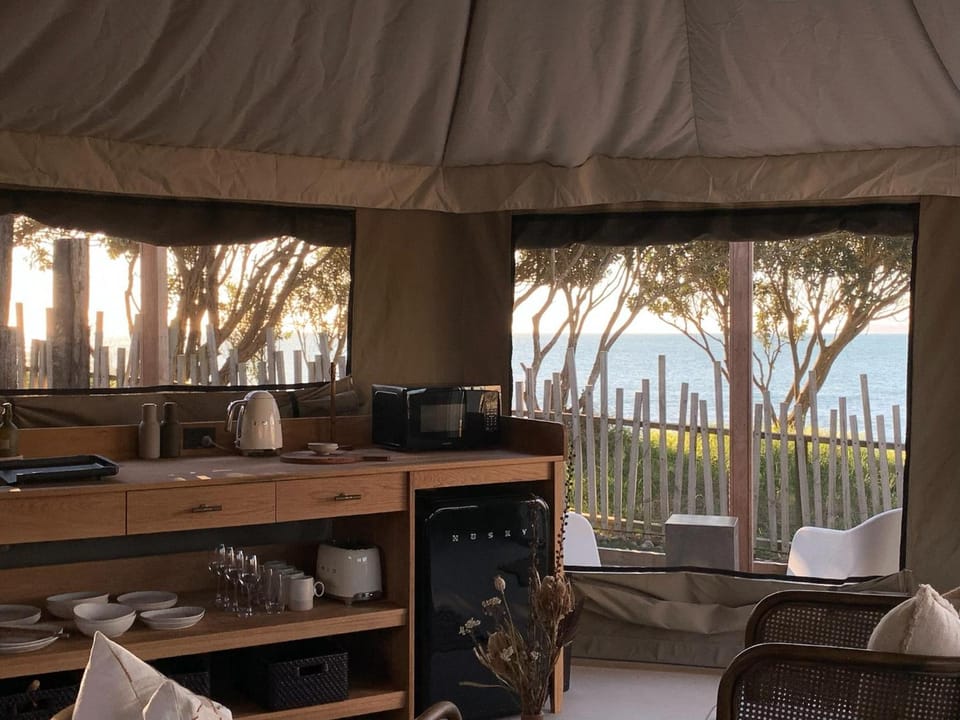 Te Whaanga Retreat & Spa Hotel in Raglan