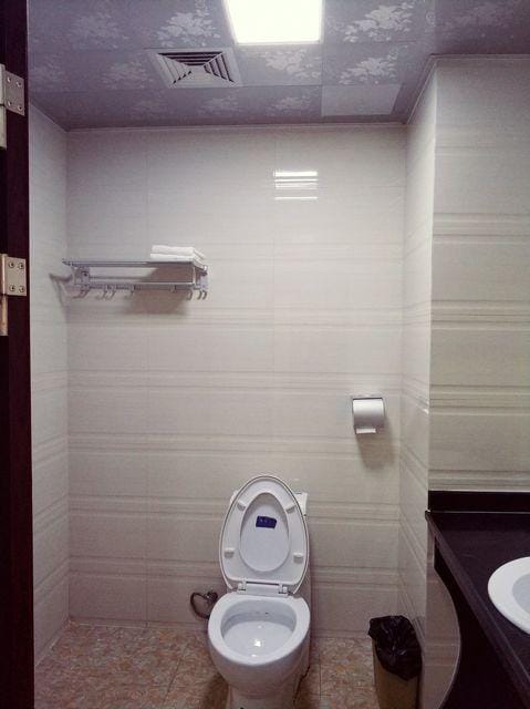 Rehe Hostel Hotel in Guangzhou
