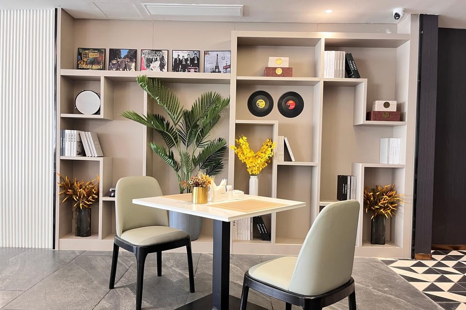 Home Inn Plus Yancheng Xihuan Road Yandu District Government Hotel in Jiangsu