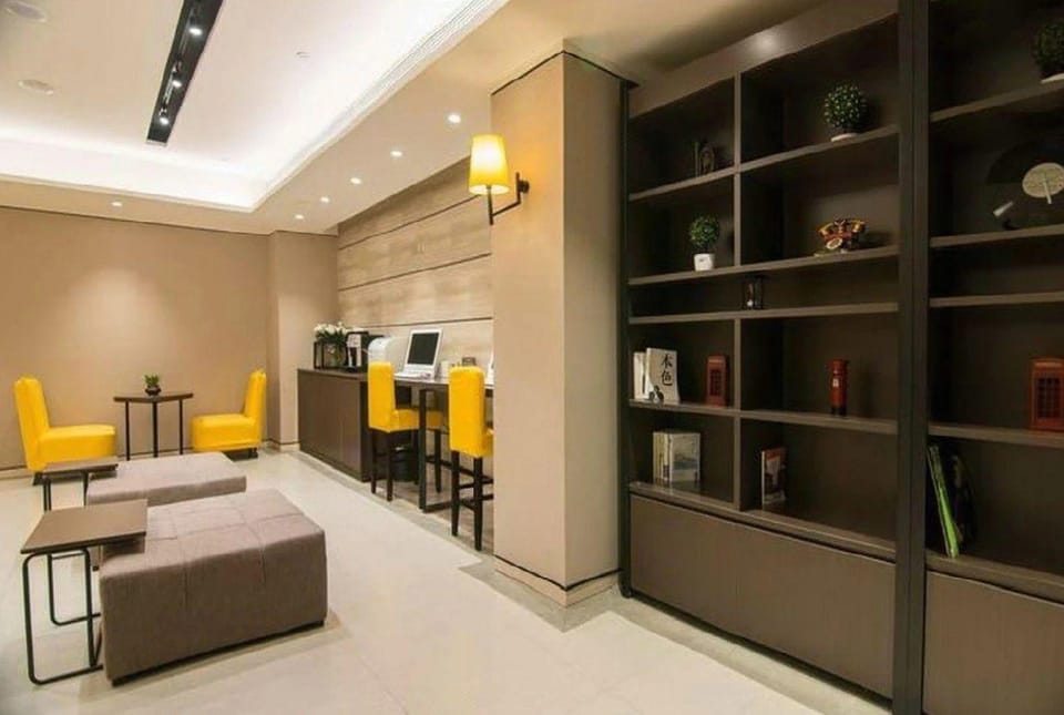 Home Inn Plus Shijiazhuang Zhengding Airport Hotel in China