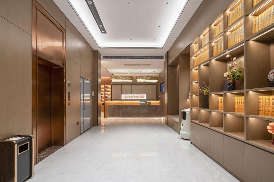 Home Inn Plus Lianyungang Suning Plaza Pedestrian Street Hotel in Jiangsu