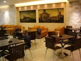 Hotel Ideal Hotel in Pireas