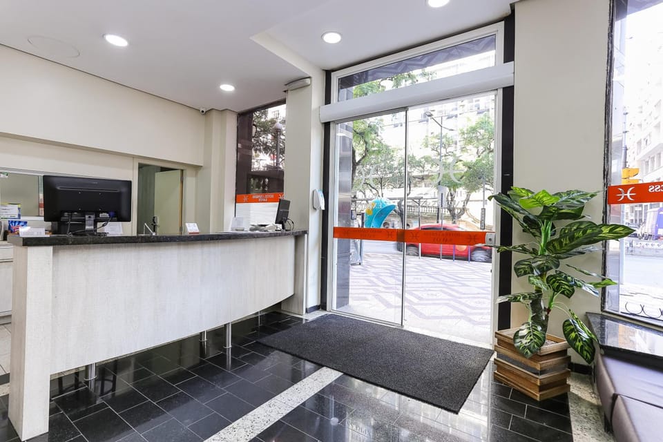 Hotel Express Savoy - Centro Historico Hotel in Porto Alegre