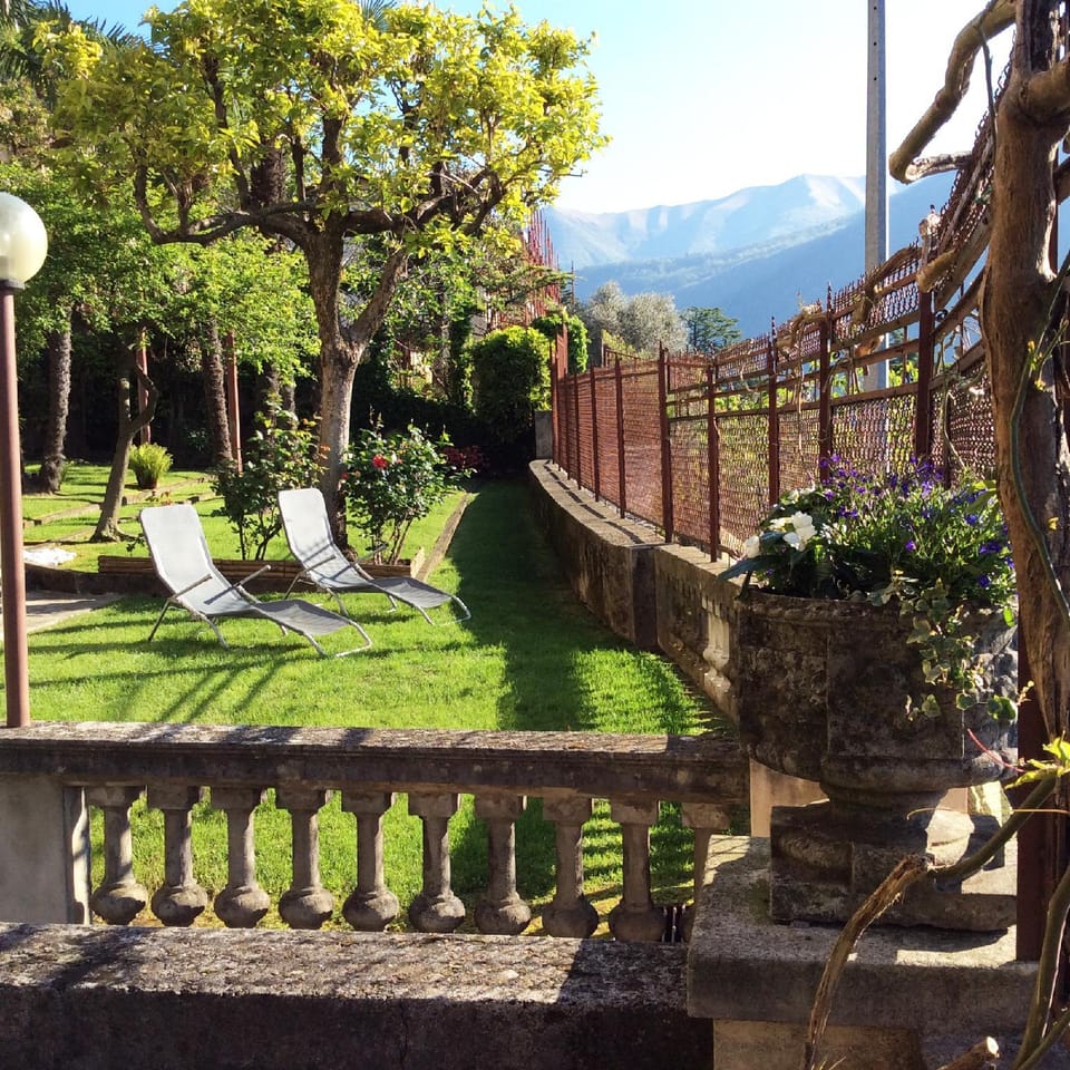 Villa Albonico Bed Breakfast Hotel in Laglio